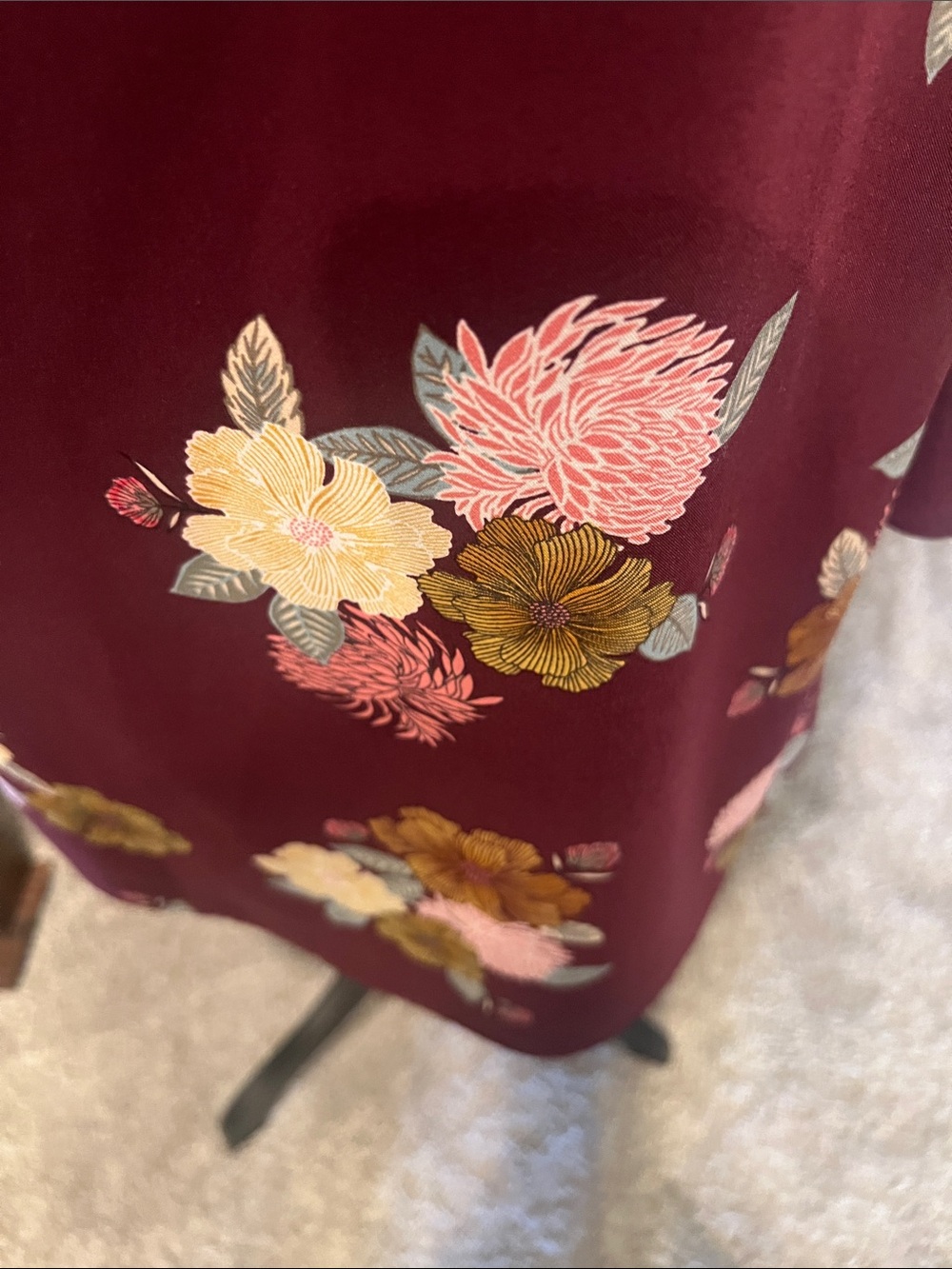 LOFT Burgundy Floral Long-Sleeve Shift Dress Size 8P - Picture 2 of 11